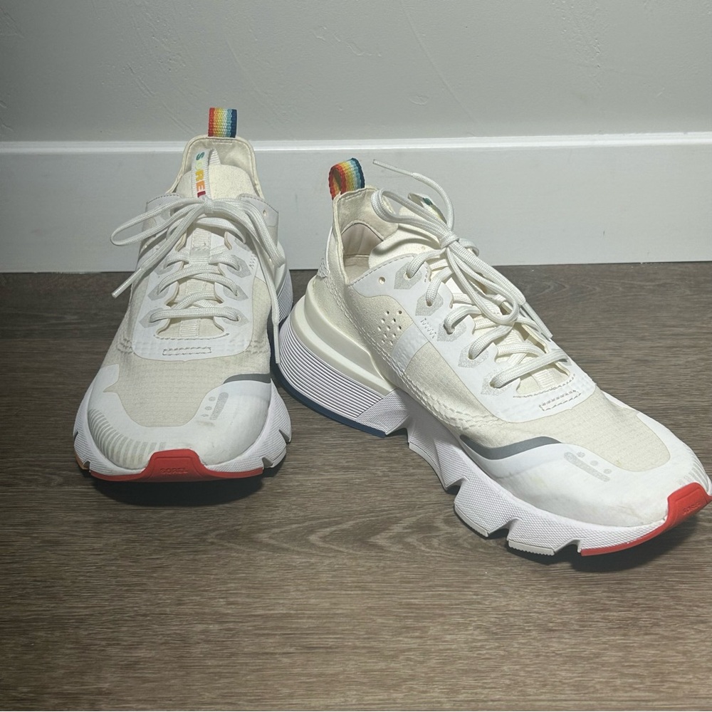 Sorel Kinetic Rush Sneaker Pride - Size 7.5